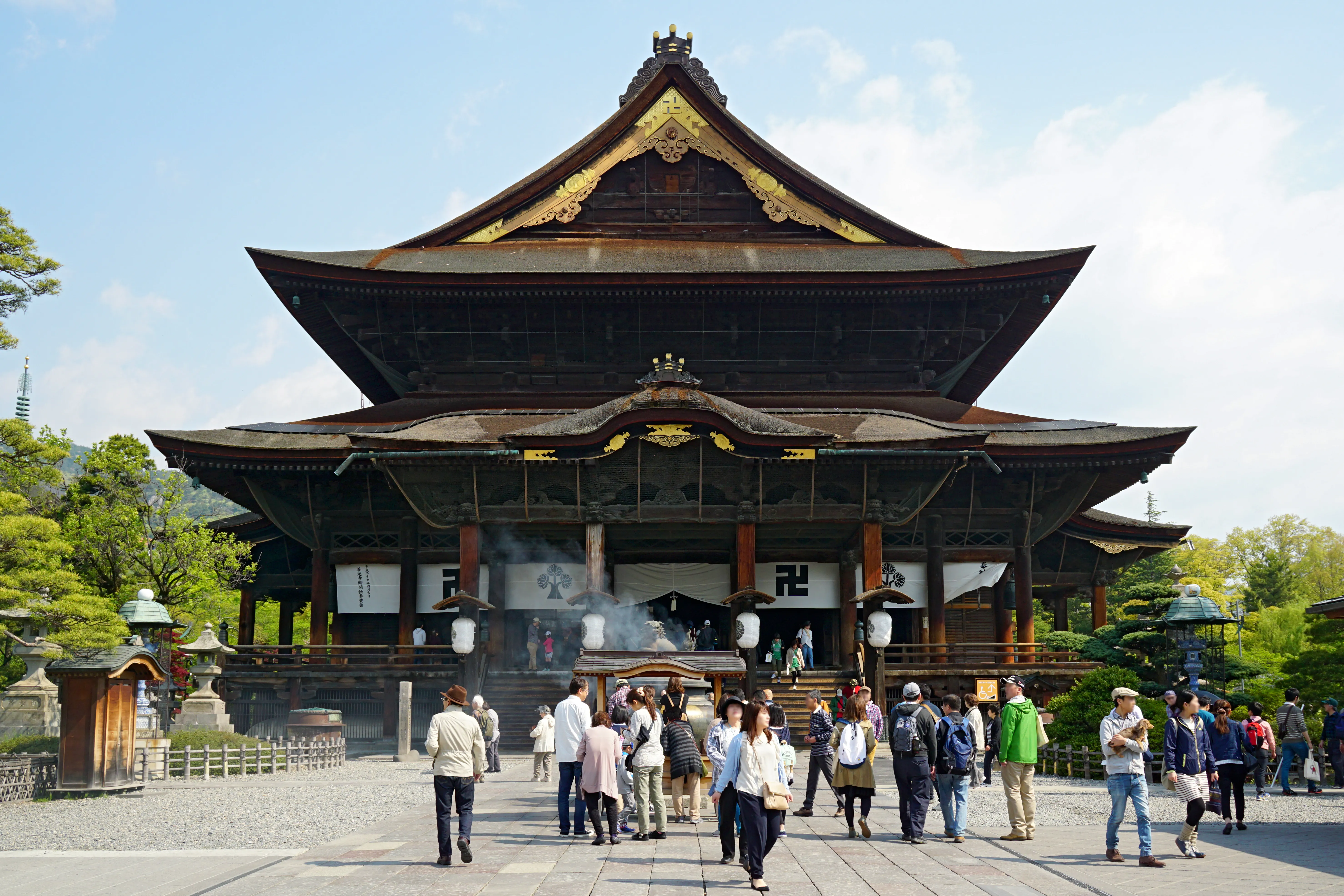 Zenko-ji Temple